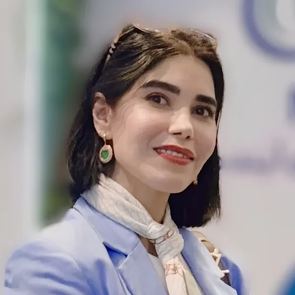 Portrait of Dr Elham Kerdari